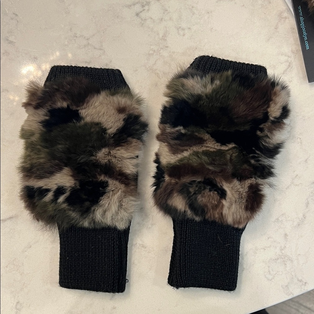 Faux Fur Camouflage Arm Warmers
